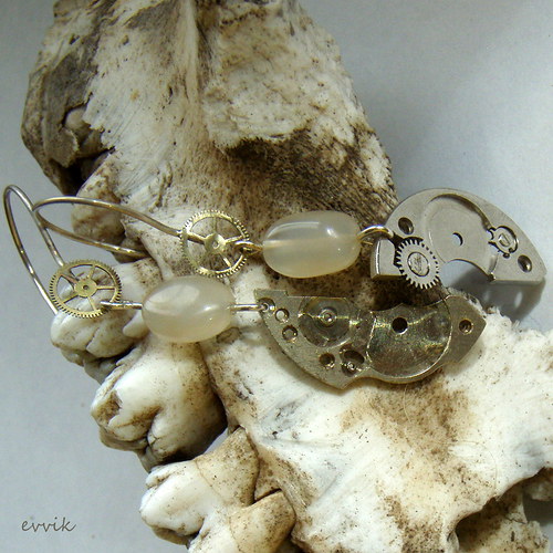 Steampunkový měsíční kámen — foto 2
