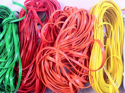 Paspule PVC červená zbytek 3,5 m — foto 2