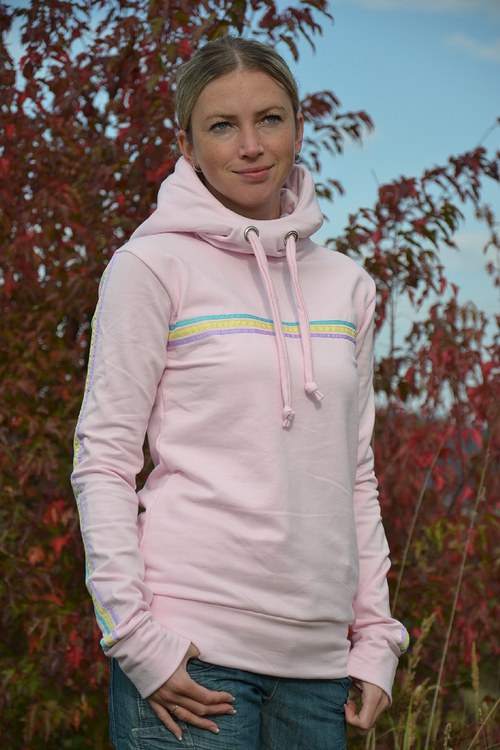 Růžová mikina — foto 2