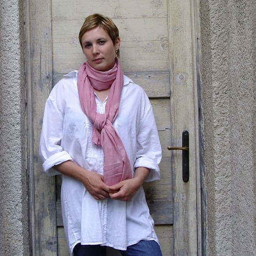 Ručně barvená šála SEDMIKRÁSKA — foto 6
