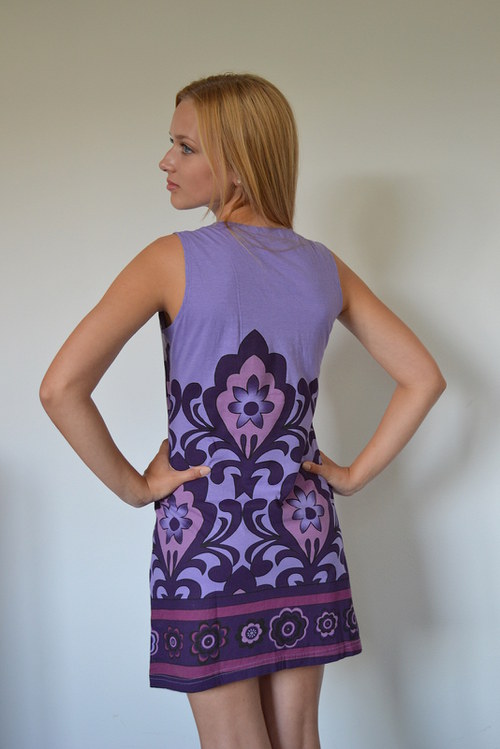 Bavlněné šaty T 103 purple — foto 4