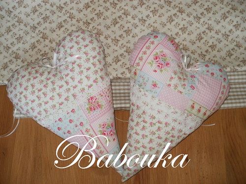 Polštářková srdíčka-lze pověsit — foto 2