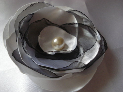Květinová brož — foto 3