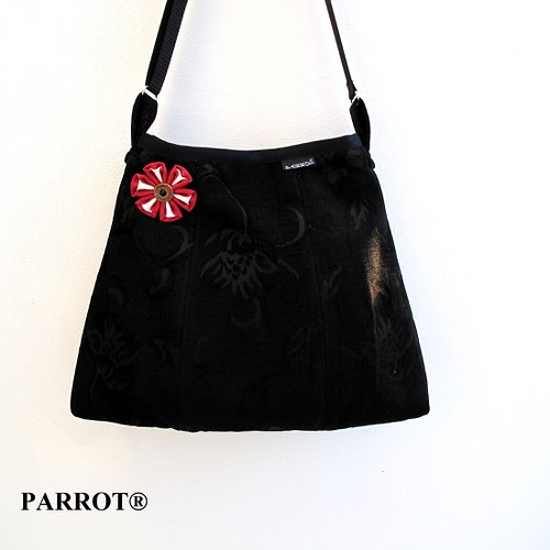 Kolekce Colours - Simply Black Iii.- Parrot® — foto 5
