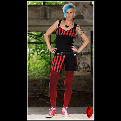 Black/stripes (šortky vel. M - L) — foto 2