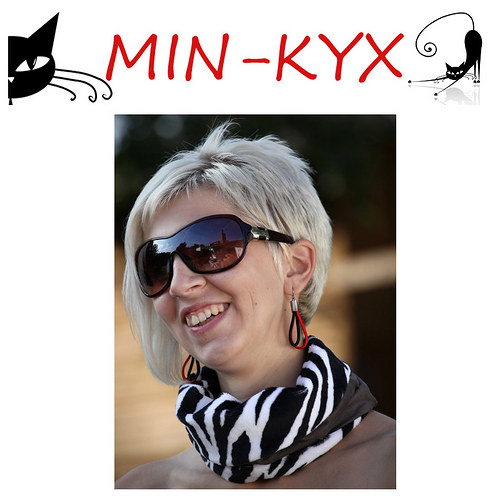 NÁKRČNÍ-KYX zebra/grey — foto 2