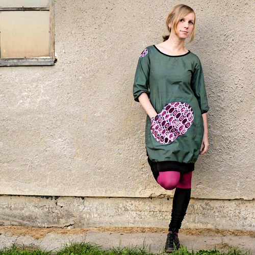 We're Like Easter Eggs - šaty s voskovou batikou — foto 5