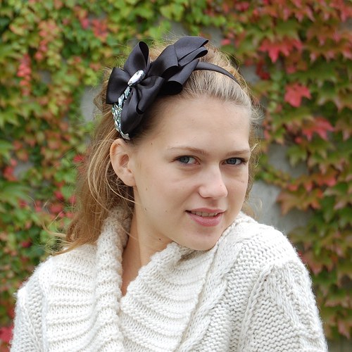 Černá večerní mašle ... čelenka — foto 3