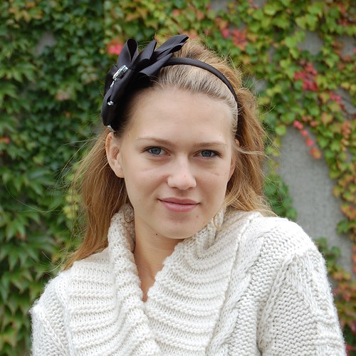 Černá večerní mašle ... čelenka — foto 5