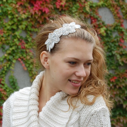 Třpýtivá kytice ... čelenka — foto 2