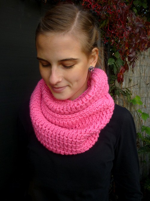 Nákrčník " Pink " — foto 3
