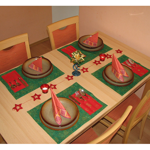 Vánoční cesmínové prostírání s kapsami — foto 3