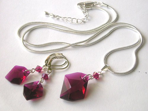 Swarovski sada Cosmic Ruby — foto 4