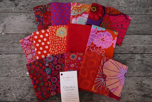 Kolekce Kaffe Fassett červená — foto 2
