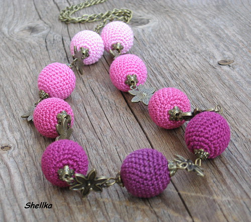 Vintage háčkované korále,,FUCHSIE,, — foto 3