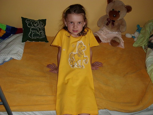 Noční košilka s koníkem — foto 4