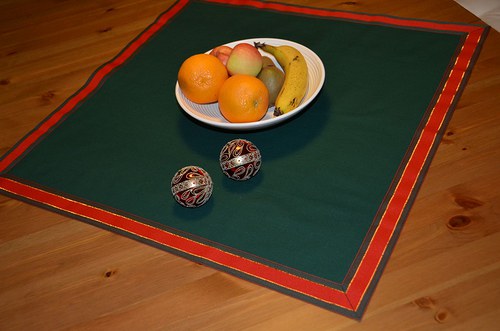 Zelený s vánoční stuhou (67x67 cm) — foto 2