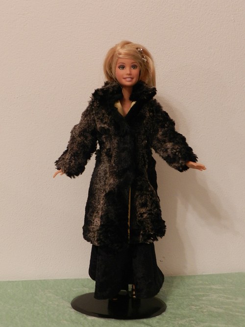Kožíšek pro Barbie — foto 3