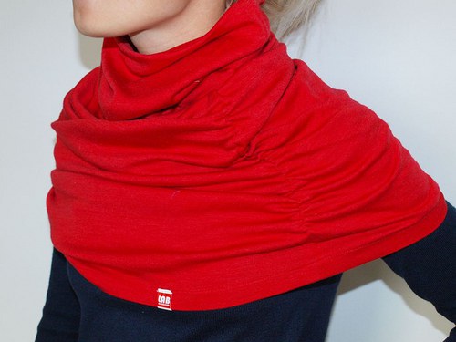 Neck-on-červený — foto 2