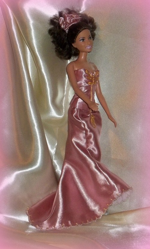 SLEVA !! Růžové šaty pro Barbie — foto 6