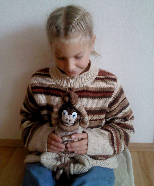 Háčkovaný opičák Alfréd — foto 2