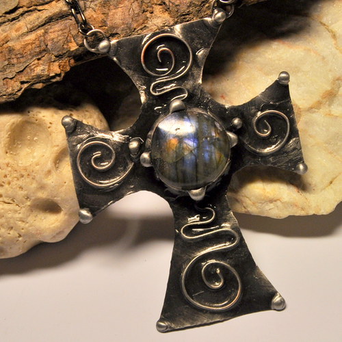 Crux /Labradorit/ — foto 3