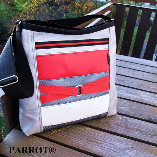 Aktovka Red Matrix Future Bag I. - Parrot® — foto 3
