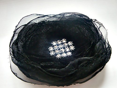 Společenská černá brož III — foto 2