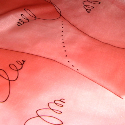Červené spirály 40x150cm — foto 5