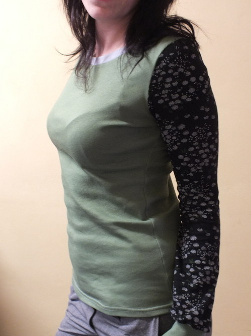 Triko s dlouhým rukávem — foto 2