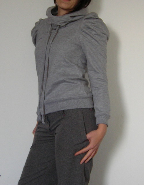 Elegantní mikina — foto 2