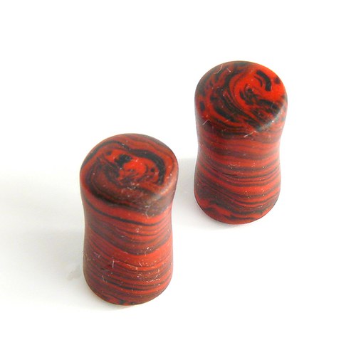 Plugy černočervené 8 mm — foto 2