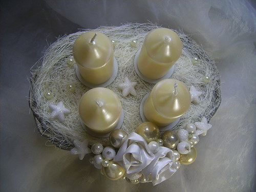 Adventní bílokrémový košík — foto 3