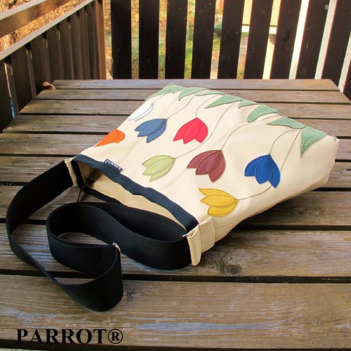 Spring Amstel Iii.- Parrot® — foto 3