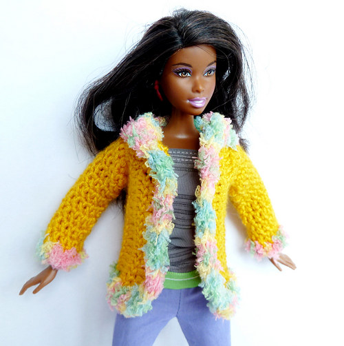 Žlutý kabátek pro Barbie — foto 2