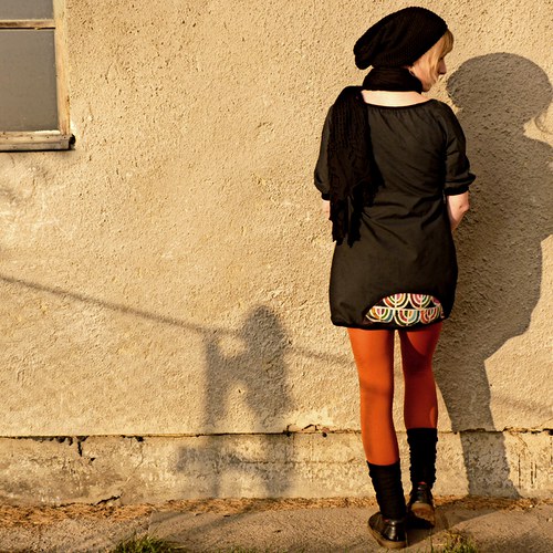 We're Like Miniatures - šatičky s voskovou batikou — foto 3