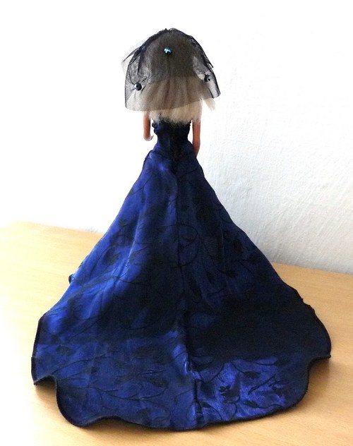 Šíleně smutná princezna — foto 3