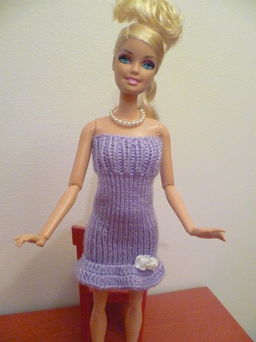 Fialové šaty pro barbie — foto 2