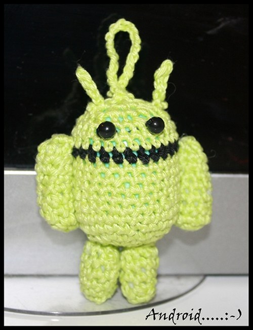 Háčkovaná príšerka...Droid na želanie............. — foto 2