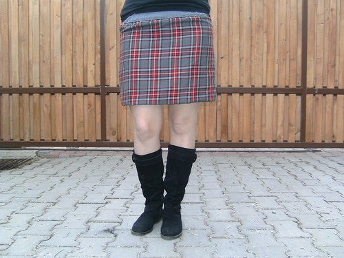 SLEVA...Kostkovaná sukně — foto 2
