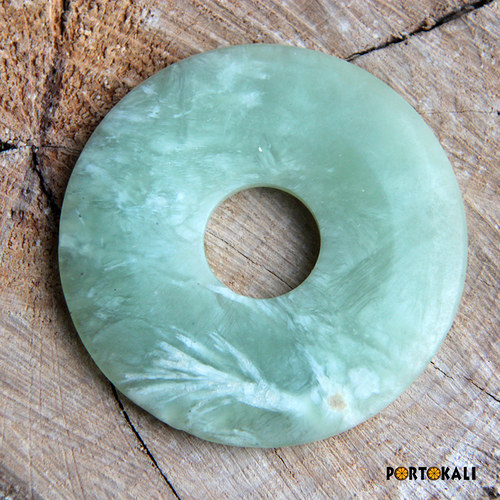 Velký jadeitový donut — foto 2