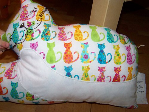 Spící kočička - polštář :O) — foto 5