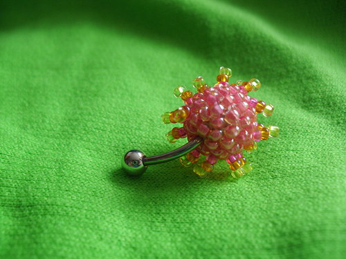 Piercing střapatá kulička — foto 4