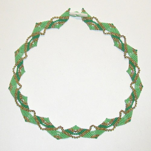 Náhrdelník macramé — foto 2