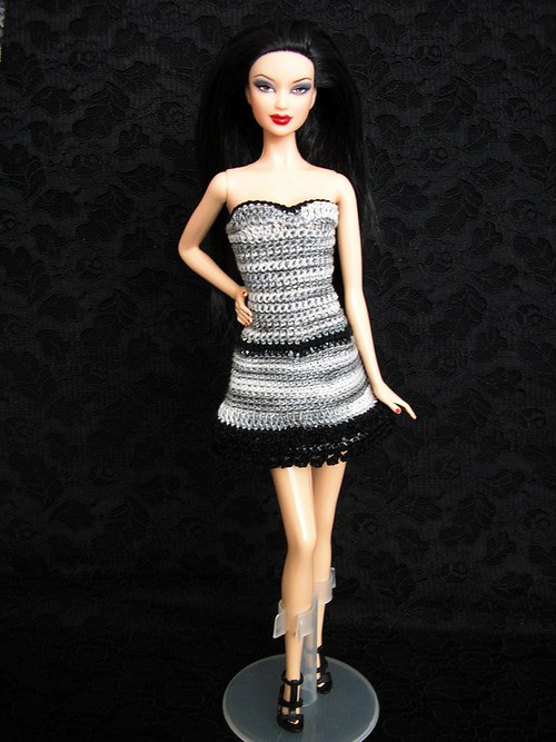 SLEVA 50% Šedé sexy šatičky pro Barbie — foto 2