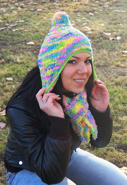 Barevný set ušaté čepice a šály — foto 2