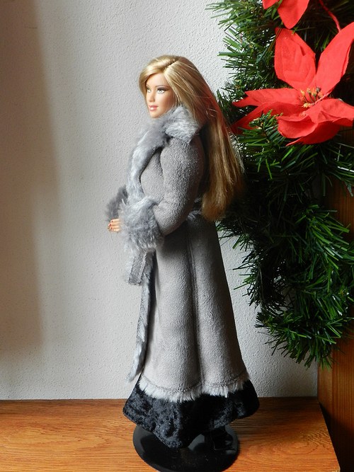 Dlouhý kabát pro Barbie — foto 6