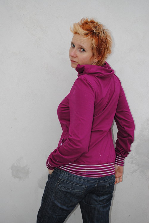 Lila s límcem, vel. XL — foto 3