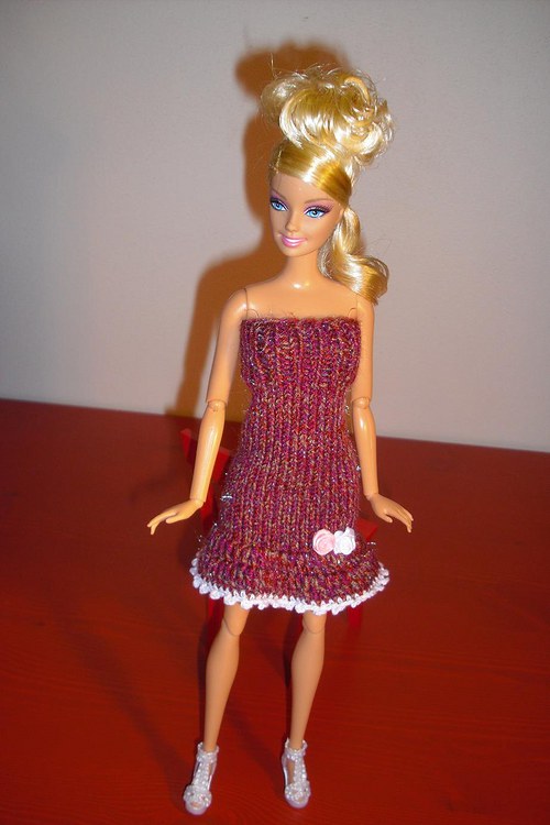 Pletené šaty pro barbie — foto 3