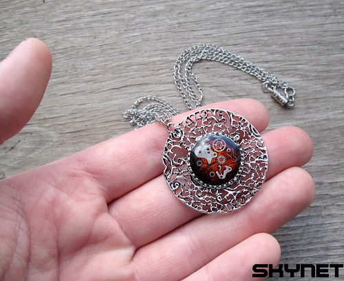 Oranžový amulet — foto 3
